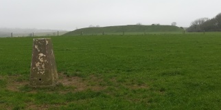 Click for full size image of Maes Knoll (PID:284886) Maes Knoll
