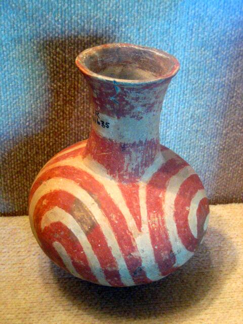 Nodena Red and White Vessel.
Hampson Archaeological Museum Park.  Photo by bat 400 April 2007.
