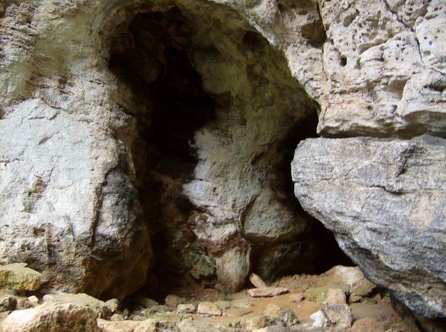 Pian del Ciliegio Rock Shelter