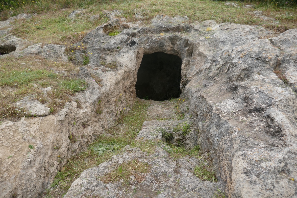 Cannas di Sotto - tomb 3 (photo taken on May 2022).