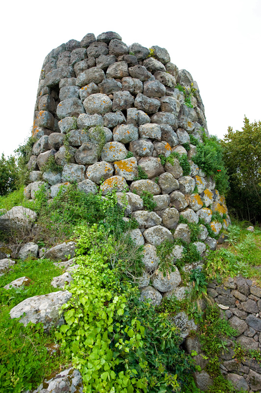 Longu Nuraghe (Padria)