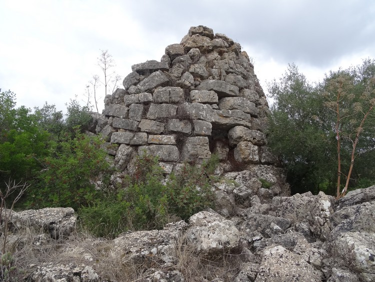 Monte S'Orku 'e Tueri Nuraghe