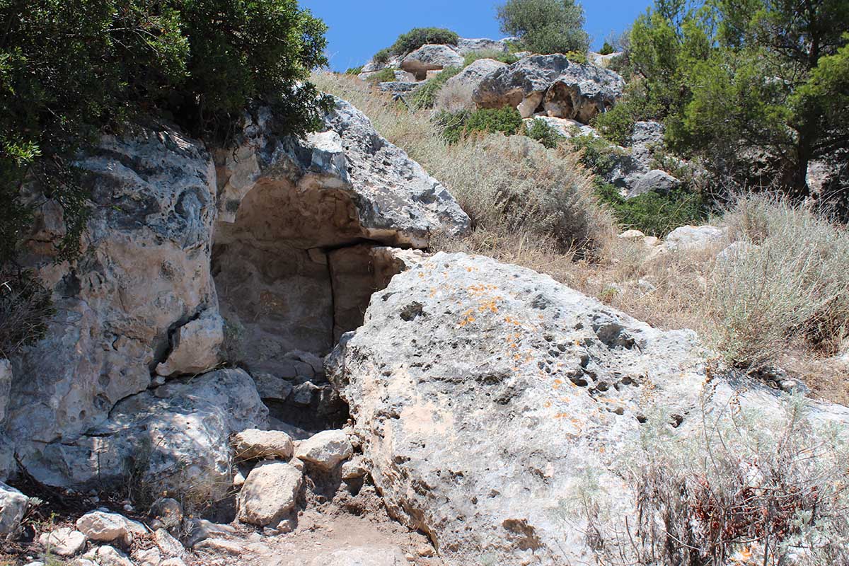 Monte Saraceno Necropolis