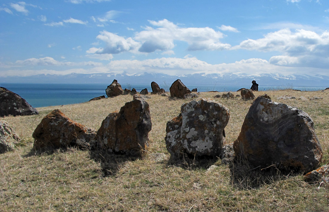 Parts of the stone circle. In the background the Sevan lake and the mountains of Azerbajan

Site in  Armenia