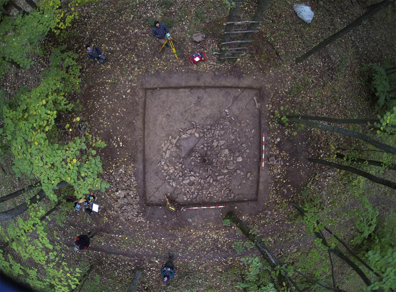 Barrow - cenotaph explored during this seasons excavation. Photo made with a drone. 

Photo by Maria Magdalena Stefan and Dan Stefan/Digital Domain

Site in Romania

