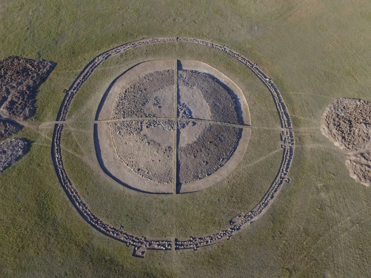 Mound 4 of the Eleke Sazy necropolis in eastern Kazakhstan

Photo Credit: Zainolla Samashev

Site in  Kazakhstan