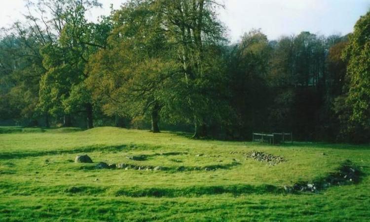 Leven's Park ringcairn