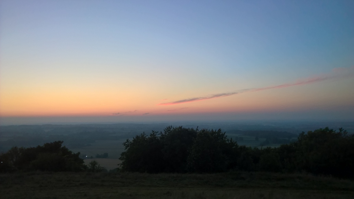 Waiting for the sunrise, 23rd June (2 days after the solstice and 1 day before midsummer day).
The cloud on the right was a handy marker, pointing down at the place where the sun would rise.