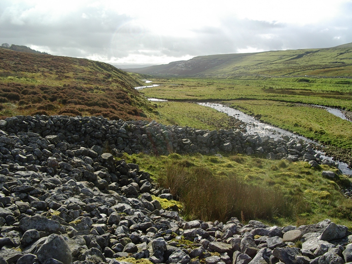 The interior hollow looking due south down Kingsdale valley, the western flank is truncated by the river and once stood at over 3m