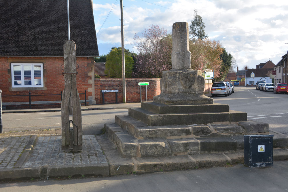 Bottesford Cross