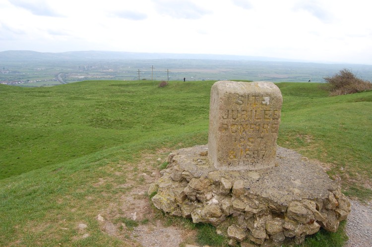 Brent Knoll camp was used as the site of bonfires for Golden and Diamond Jubilees of Queen Victoria.