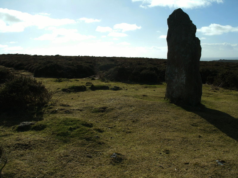 In this photo I've tried to show the little ring cairn that surrounds Boswens standing stone.