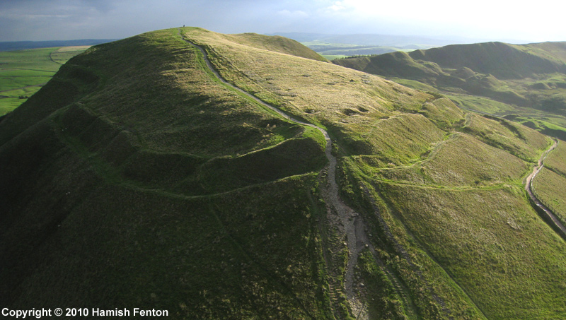 An almost horizontal kite aerial photograph of Mam Tor viewed from roughly north.


9 September 2010 @ 5.42pm
