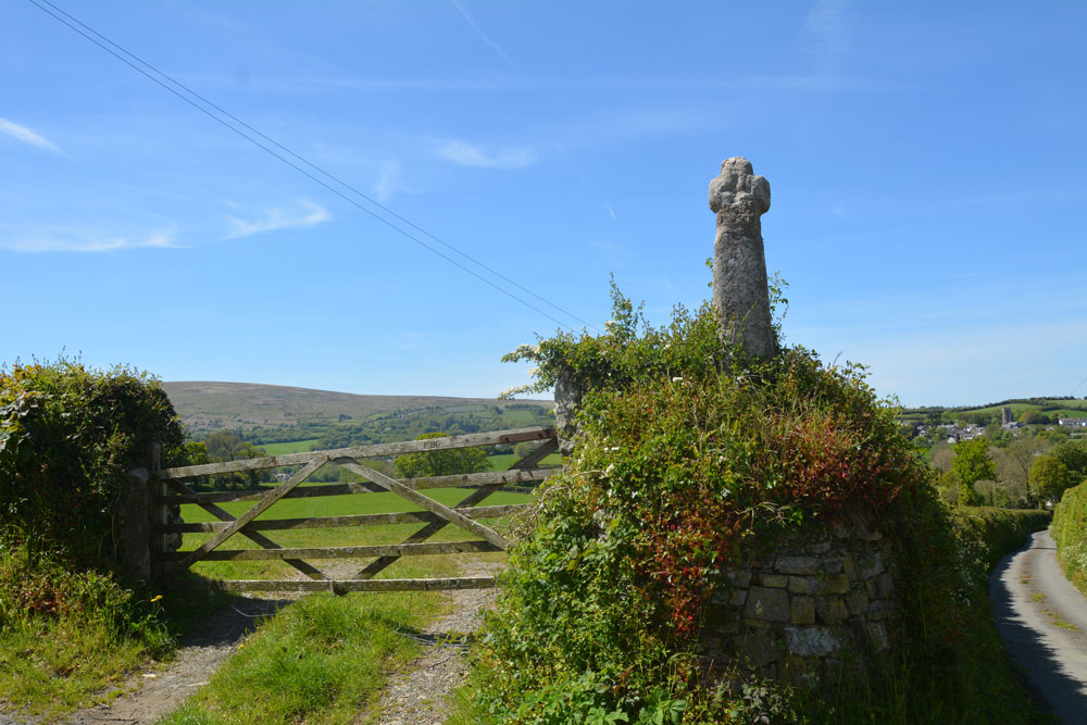 Oxenham Cross