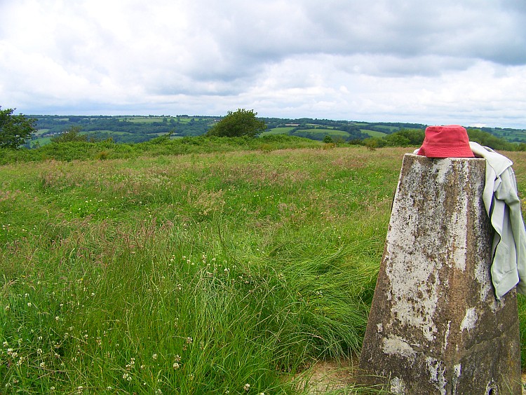 Does an ordinance survey triangulation stone count as a modern megalith???