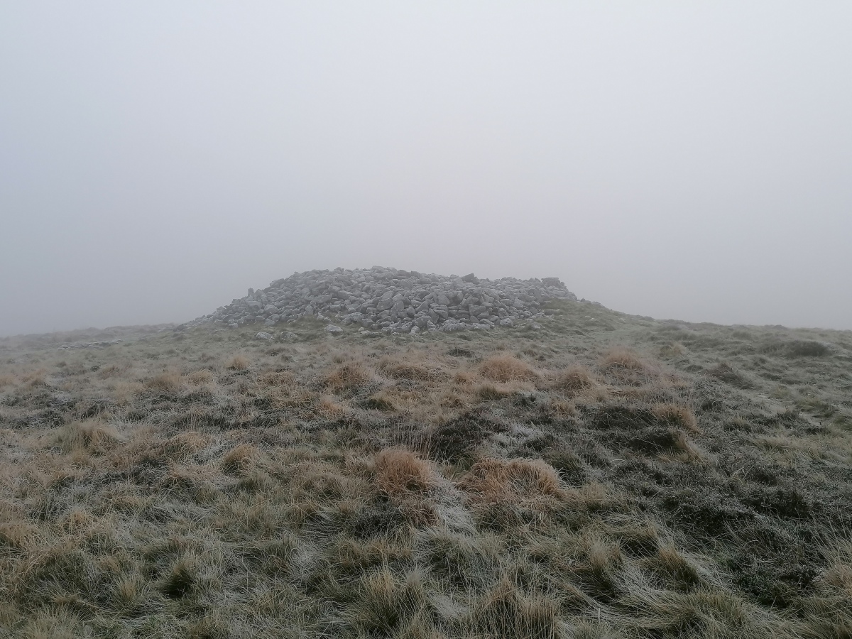 Rippon Tor cairn C4, in the freezing fog of a December day