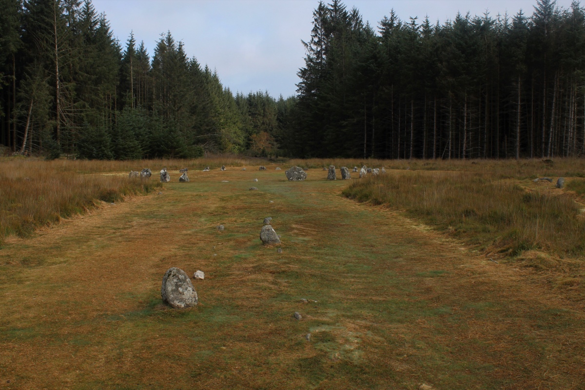 So much to see here, does this stone row lead to the stone circle or the low cairn in front of the circle. Such a complex complex. 10.18am 22/9/20