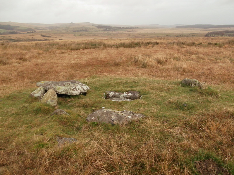 Crock of Gold cairn circle and cist.