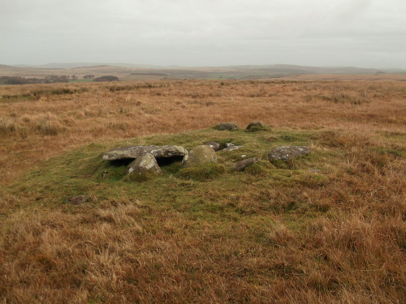 Crock of Gold cairn circle and cist.