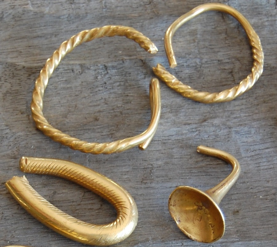 Some of the Bronze Age gold torcs on show in Dover Museum until December 2013.

Image credit: Kent Archaeological Society