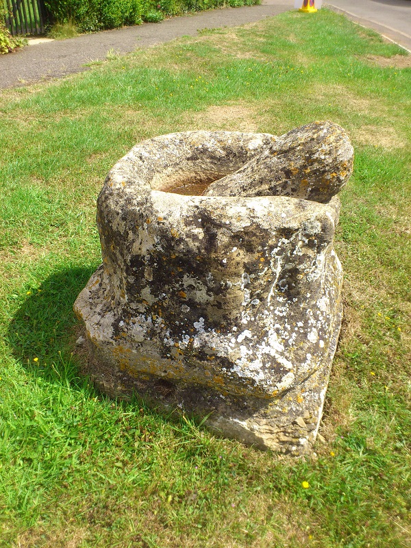 Cup and Saucer Stone