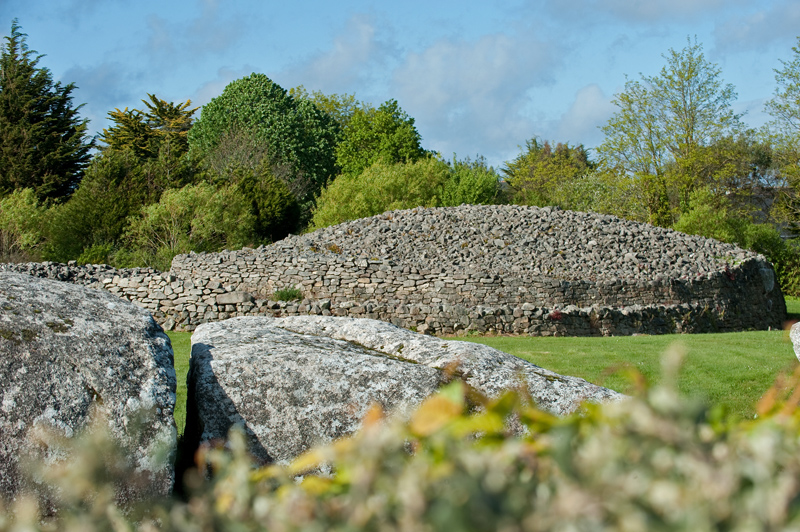  La Table des Marchands.
A lovely gem in Locmariaquer collection of pleasant sites.