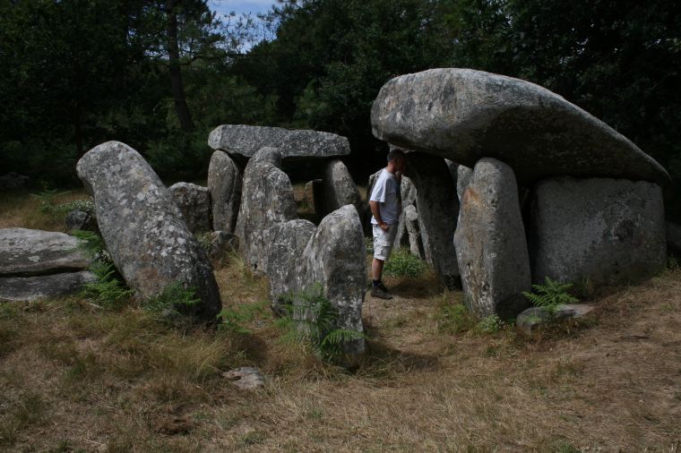 This photo gives some idea of the size of the dolmen. I'm amazed that more people do not find their way from Mané-Kerioned dolmen. Perhaps because it is not sign posted clearly or parking isn't obvious people don't come. To my mind it is a more impressive monument than Mané-Kerioned dolmen. 