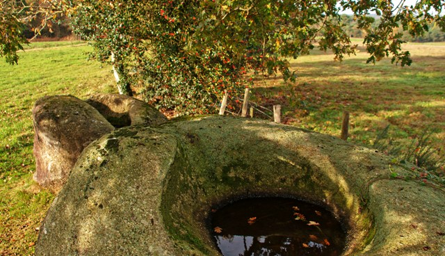 Mégalithe-siège, Kerhero