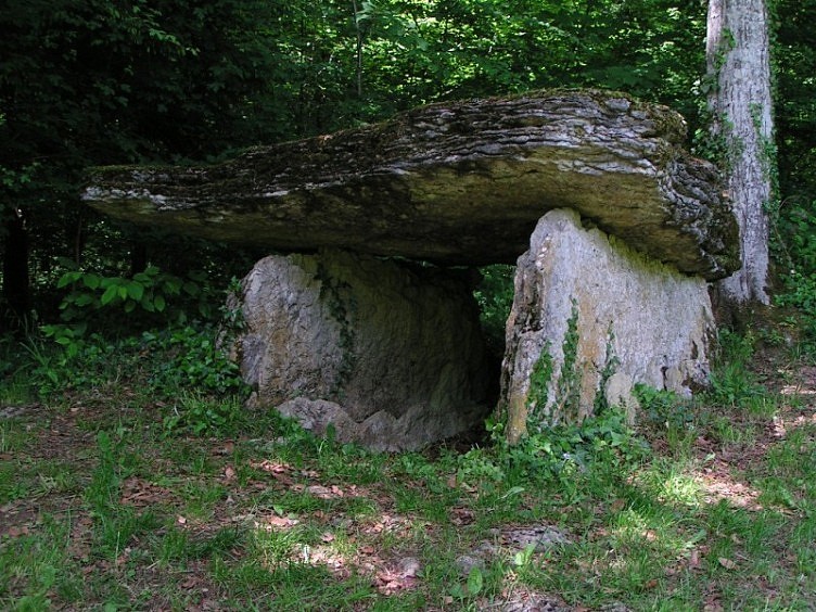 Dolmen de la Pierre-Alot