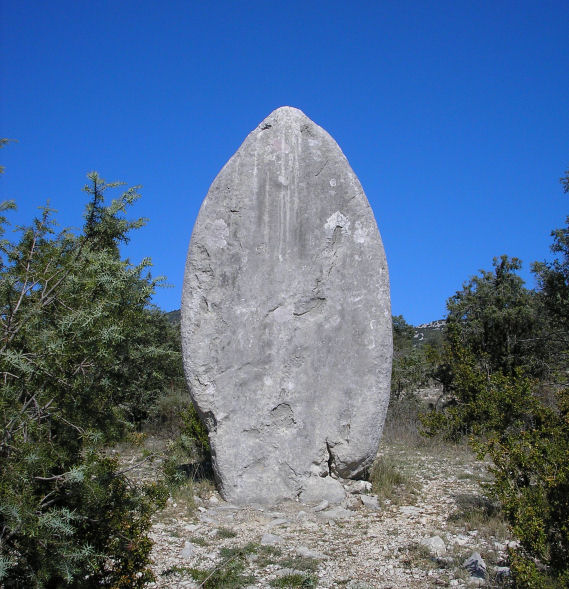 Ginestous menhir, 3 metres tall and the most wonderful almond shape.

Probably the finest menhir in the World.