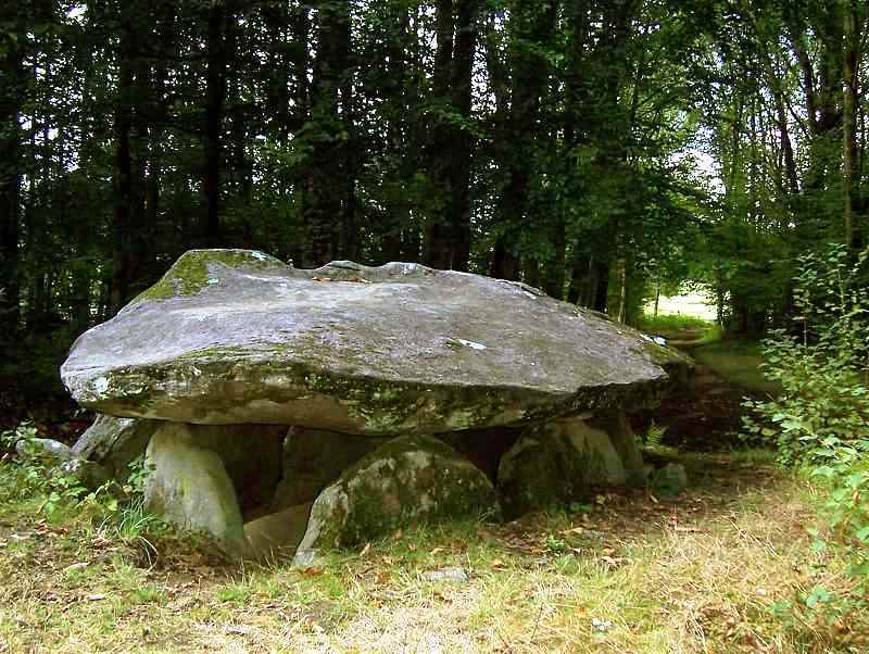 Ponsat Dolmen