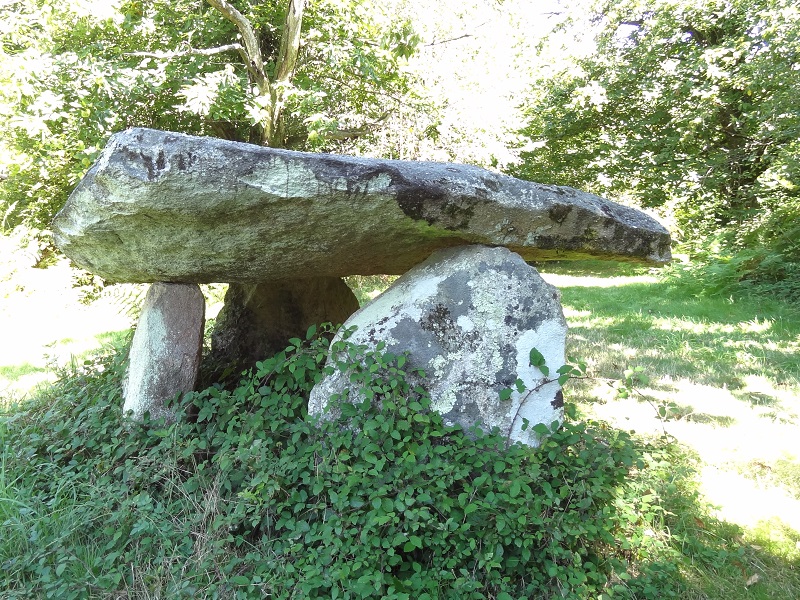 Another side of this dolmen, Sep.3, 2014