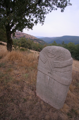 Site in Midi:Aveyron (12) France

Replica
