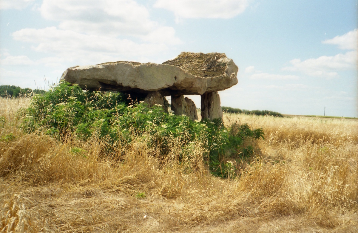 From this side, the capstone looks scooped out, July 13, 1998