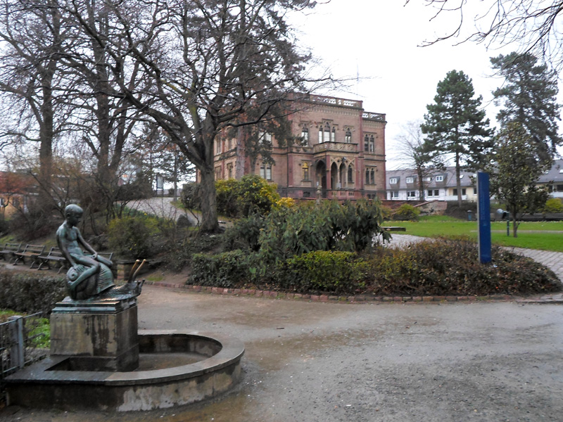 The Archäologisches Museum Colombischlössle is a museum in Freiburg im Breisgau (Baden-Wuerrtemberg, Germany). It is located in the Gothic revival villa Colombischlössle.

View from the garden.

Picture taken in February 2016.

© Platta 2016 