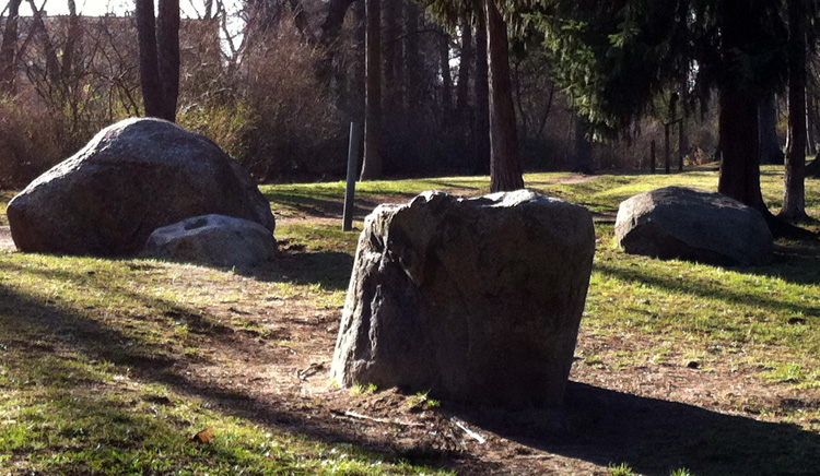 large boulders with smaller cup marked stone 