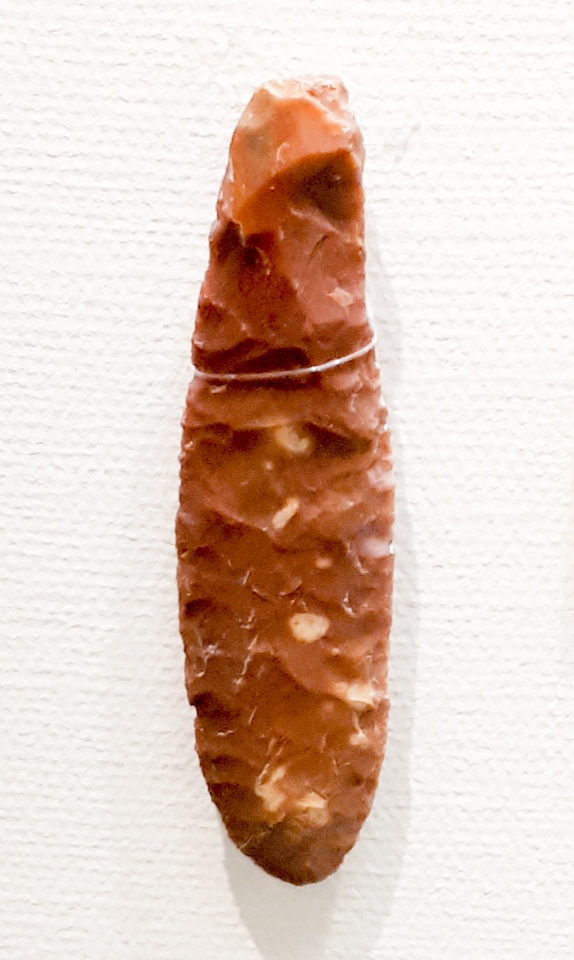 The red flint knife from Helgoland is shown in the prehistory section of the Syke museum.

Bin im Garten, Public domain, via Wikimedia Commons
