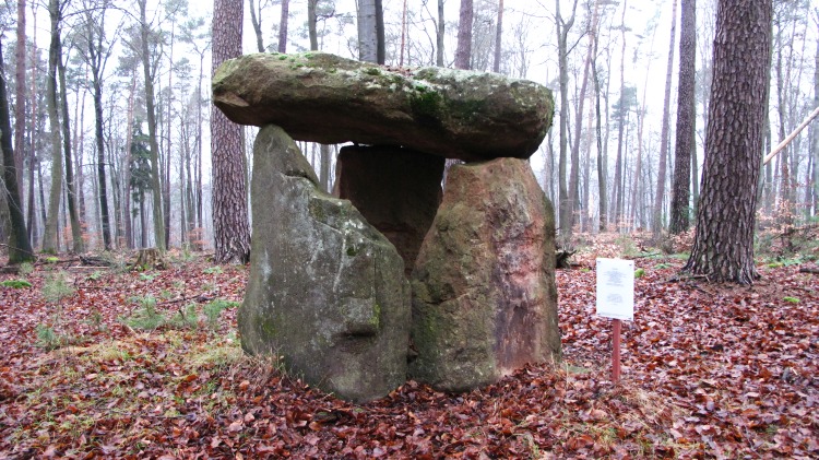 Mollenkopf Dolmen (modern)