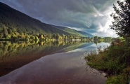 Reflection on Loch Ness - PID:69529