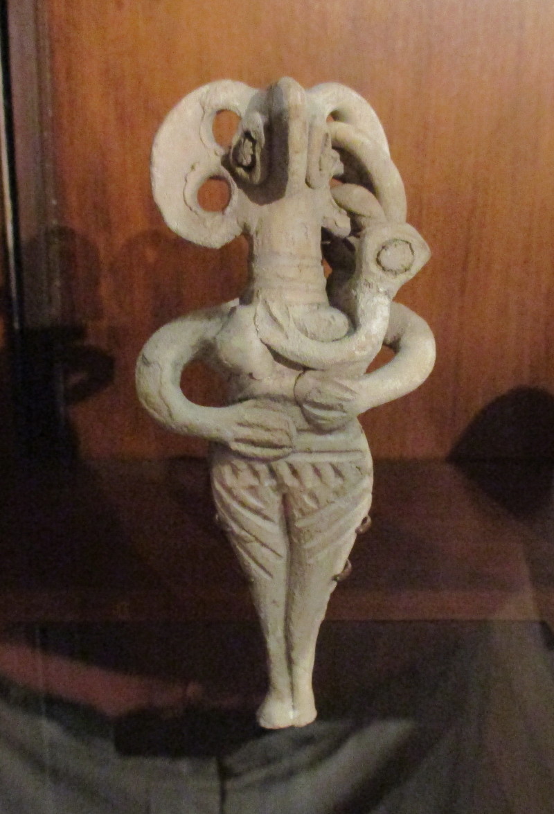 Nicholson Museum Terracotta figurine from Tamassos Cyprus 1450 - 1200 BC.  Novemeber 2015

