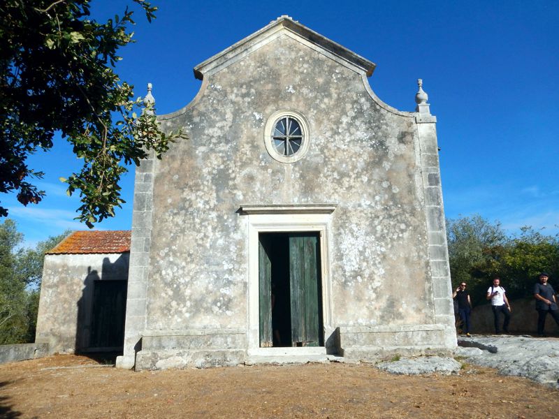 At the west side of the hill of Santa Olaia is also possible to visit a small Christian chapel.

