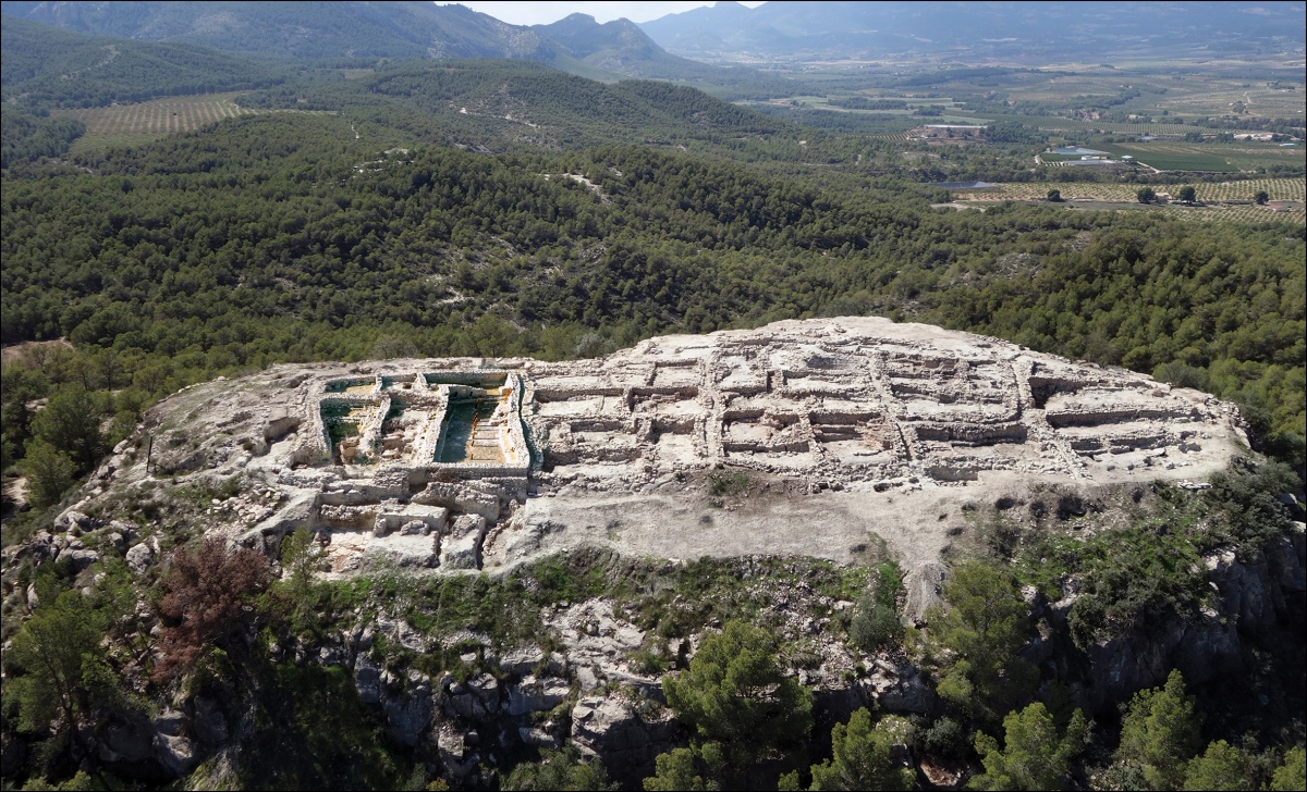 Aerial view of La Almoloya in 2015

Image courtesy of the Arqueoecologia Social Mediterrània Research Group, Universitat Autònoma de Barcelona