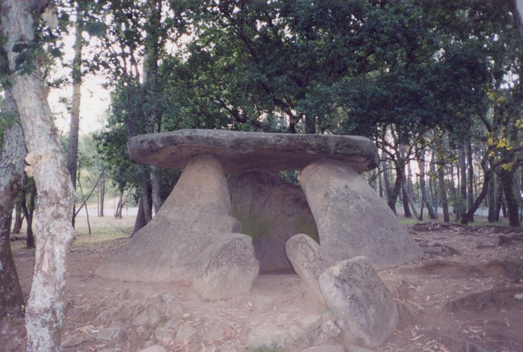 Dolmen de Axeitos