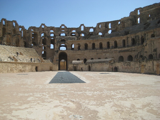 Amphitheatre in modern El Jem.
br />
The back side is unfortunately missing as it was destroyed when Berber tribes resisted the Arab invasion in the 7th Century.
The theatre is still used for spectacles today.