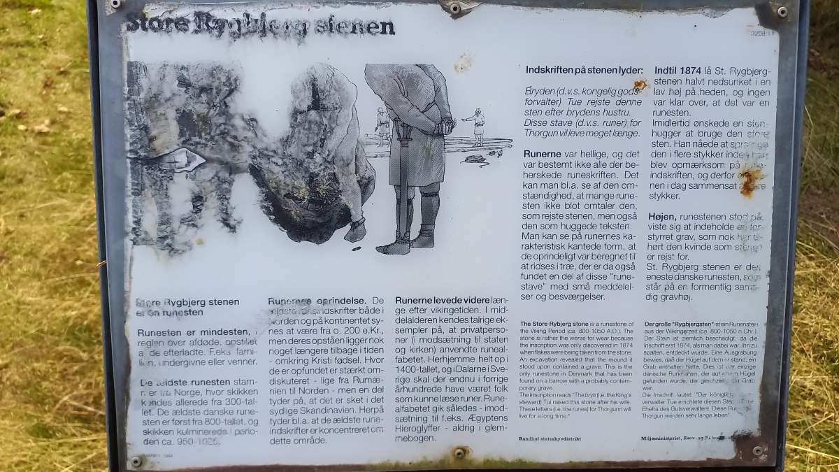 The information board, which was unfortunately somewhat damaged.