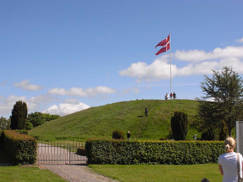 Jelling Rundhøj 1