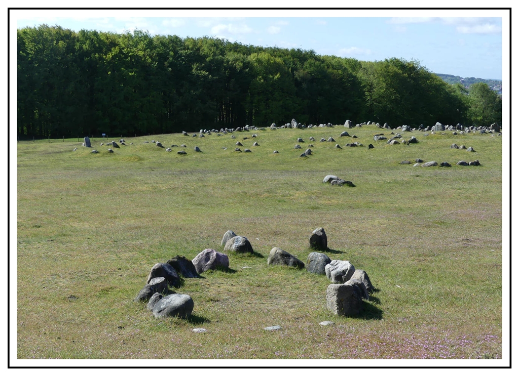 Lindholm Høje, Ålborg, Denmark.  A vantage position -- for the Admiral ship ...?  May 2019