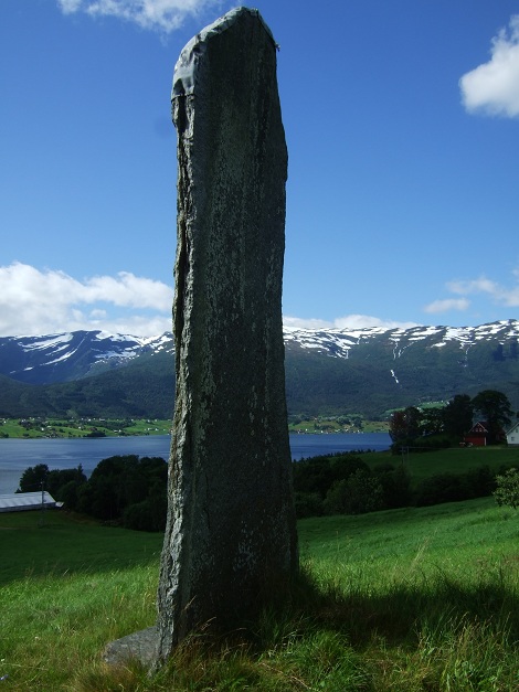 Austrheim standing stone