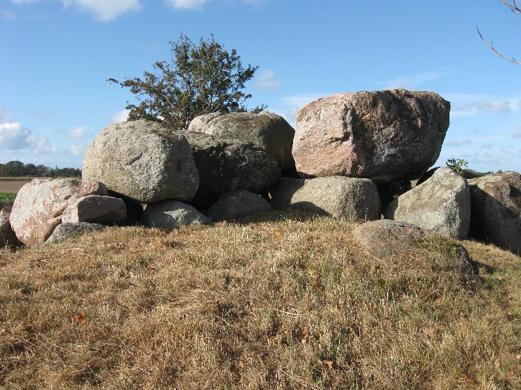 Erkedösen Passage Grave