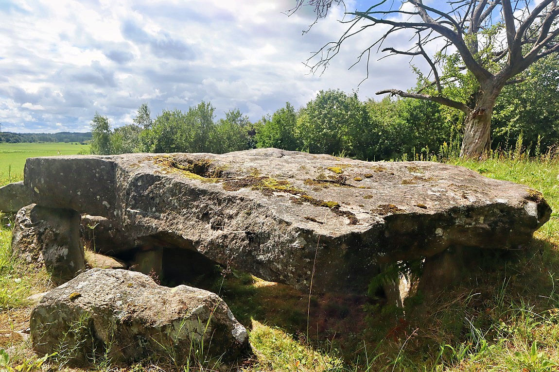 Tolarpsgriften. Foto juli 2023